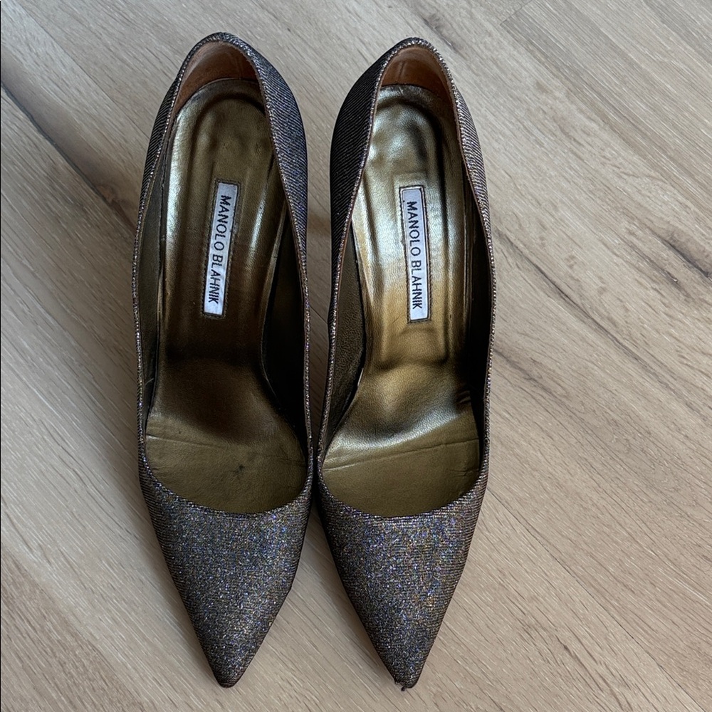 Manolo Blahnik Brown Heels with Elegant Design